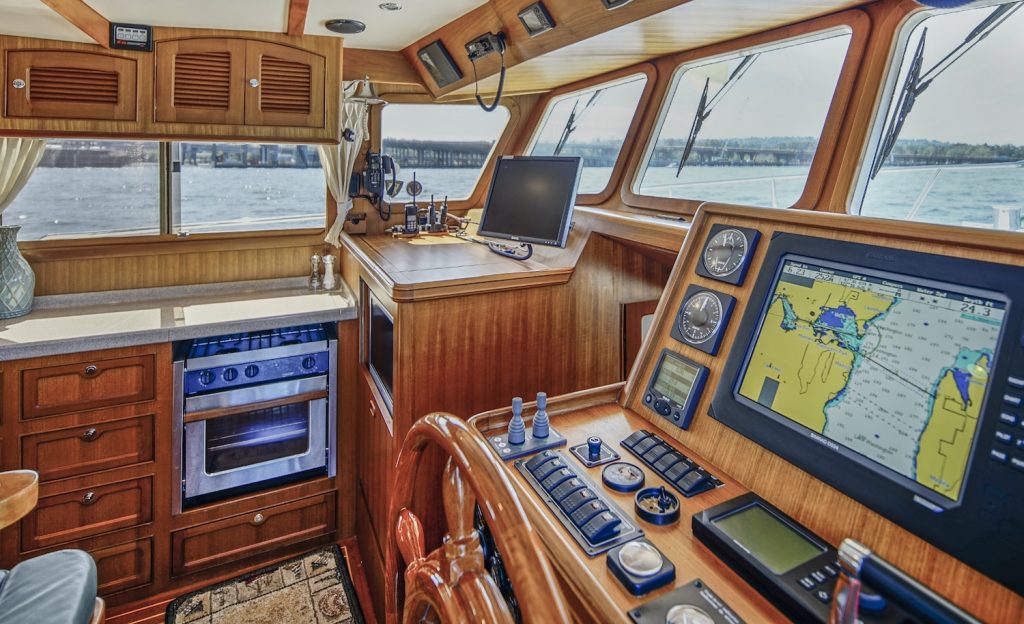 Erin Leigh 024 (1800x1097) Selene Ocean Yachts