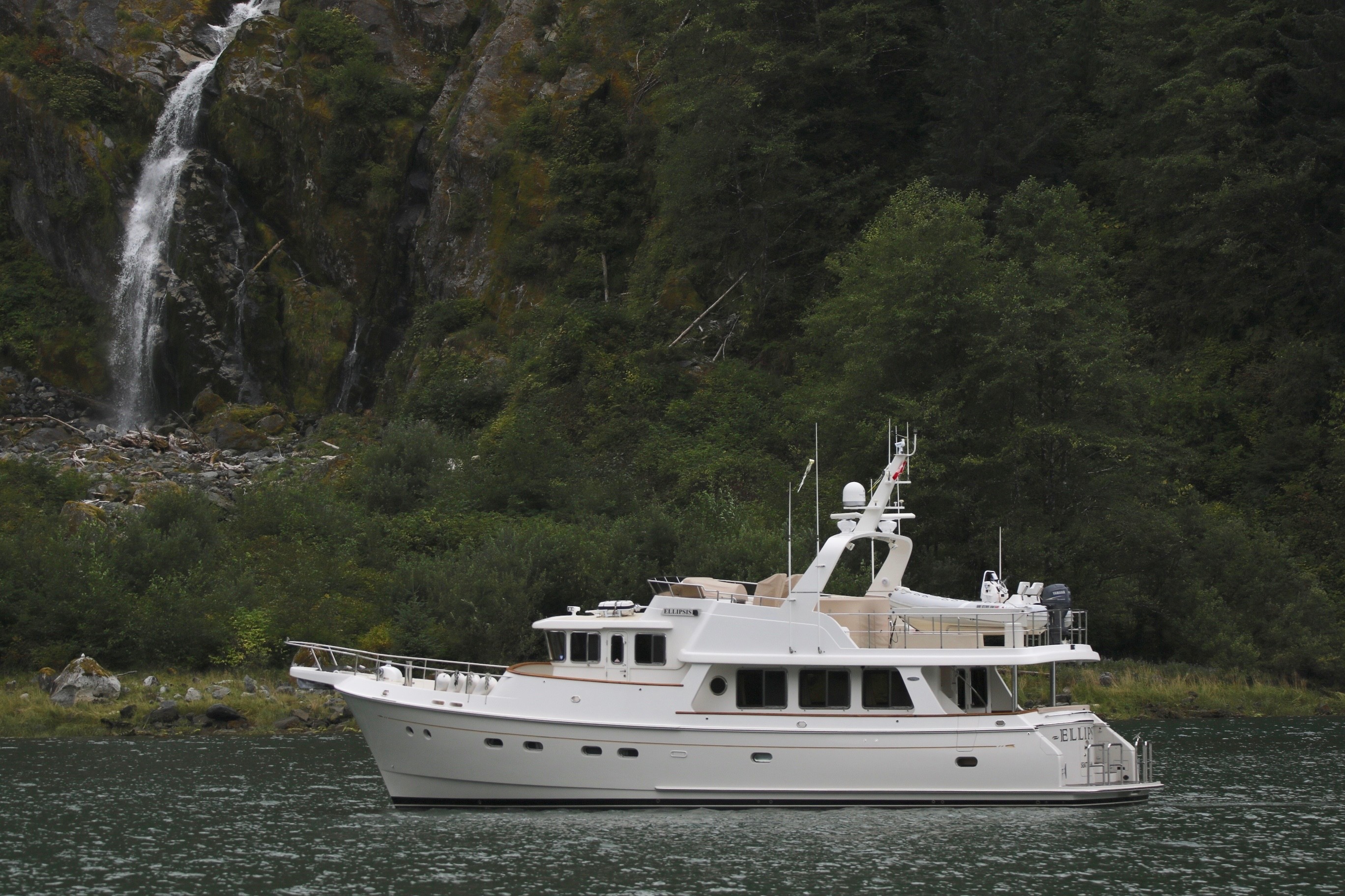 selene 66' trawler yacht