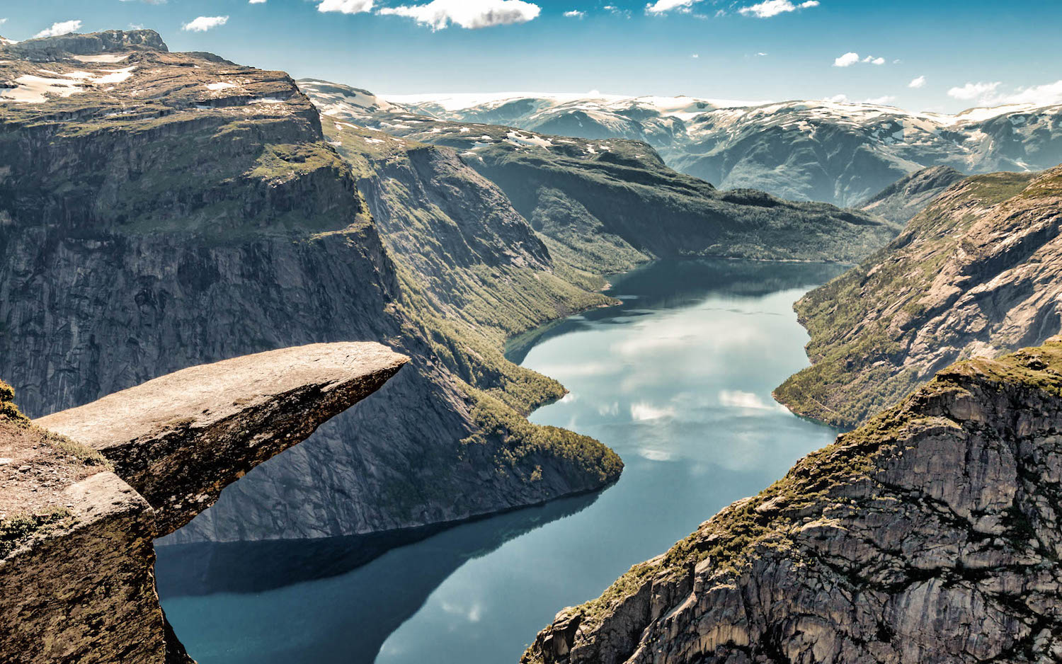 visit norway trolltunga